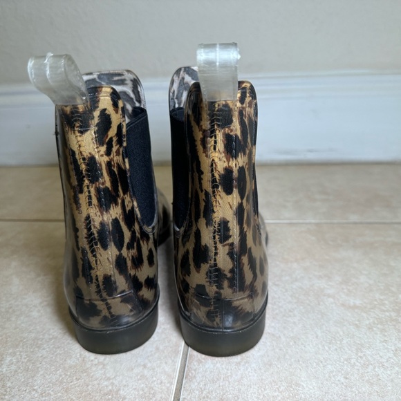 J. Crew Leopard Print Chelsea Rain Boots - Picture 5 of 8